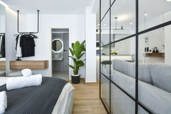 4 Schlafzimmer, Bügeleisen/Bügelbrett, kostenloses WLAN, Bettwäsche