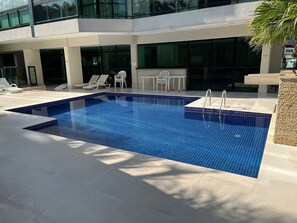 Pool - Riviera: M4 Giardino 44A, frente Praia, 4Dorms, 3Banh, 2Gar, Varanda Gourmet com Churrasqueira (Bertioga)
