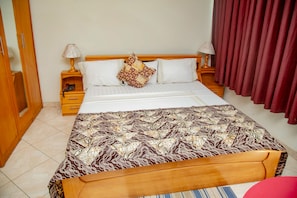 Executive Studio Suite - BROOKVALE HOTEL (Janman)