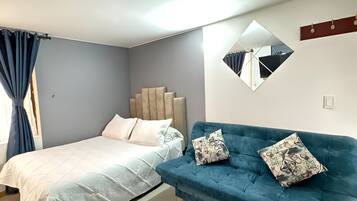 Basic Studio | Free WiFi