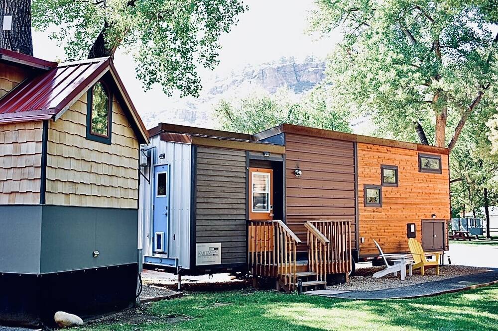 The Big Easy - Spacious Contemporary Tiny Home near Rocky Mountain National Park