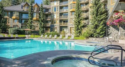 KING Bed - Premium Suite - Ski Valet - Village