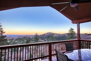 Outdoor dining - Alto Vista Escape - Hot tub - Private Sauna (Alto)