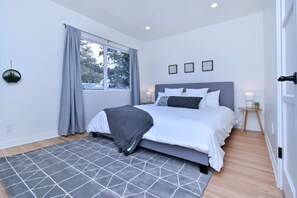 3 makuuhuonetta, silitysrauta/-lauta, Wi-Fi, vuodevaatteet