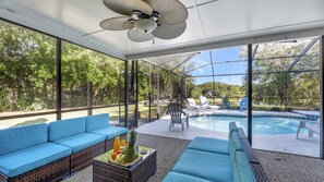 A heated pool - Stunning Lake House w/ Heated Pool + Ping Pong! (Lutz)