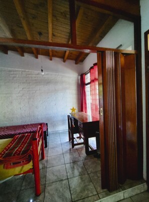 2 soverom, strykejern/-brett, wi-fi og sengetøy