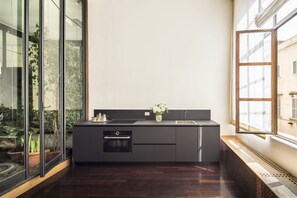 Fridge, microwave, oven, stovetop