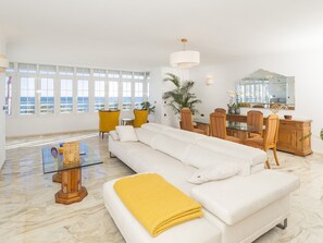 Una televisión