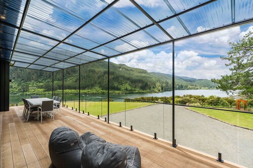 Lakeview Oasis - Lake Whakamaru Retreat