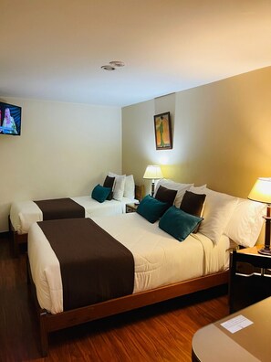 Classic Twin Room | Free WiFi