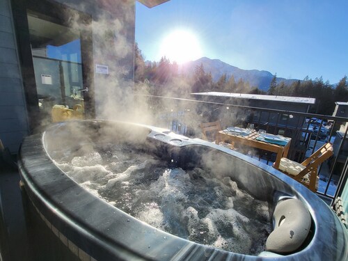 Cozy Sunset | Amazing views | Private hottub