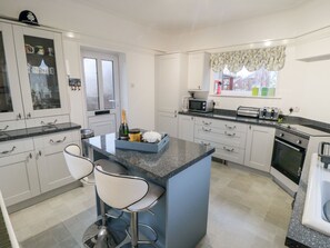 Dishwasher, cookware/dishes/utensils - The Old Police House (Saltburn-by-the-Sea)