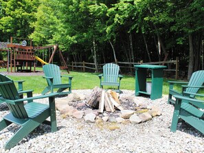 Exterior - Adirondack Sunrise Motel and Cabins (Lake George)