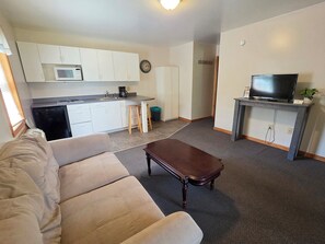 Suite, Mountain View | Living area