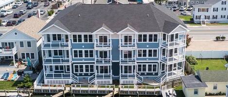 المنشأة من الخارج