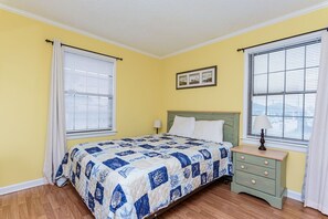 2 soverom, strykejern/-brett, wi-fi og sengetøy