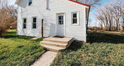 County Line Cabin by Beth