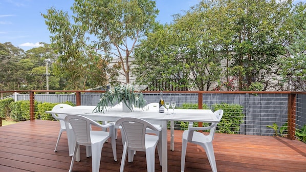 Outdoor dining
