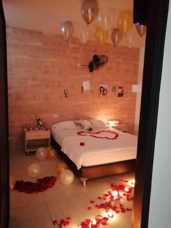 Basic Single Room. HOTEL D'NOSTRE