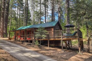 Economy Cabin, Multiple Beds, Mountain View - Yuba River Inn (Sierra City)