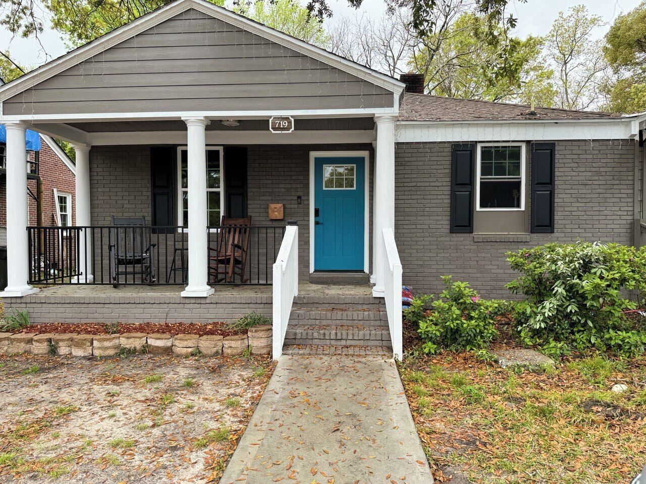 Modern Home hin Charleston