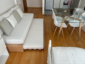 1 bedroom, iron/ironing board, travel cot, WiFi