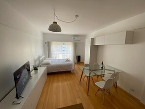 1 sovrum, strykjärn/strykbräda, resesäng och wi-fi