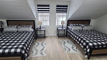 3 bedrooms, desk, iron/ironing board, travel crib