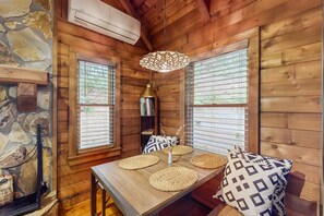 تناول الطعام