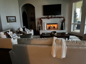 Älytelevisio, takka