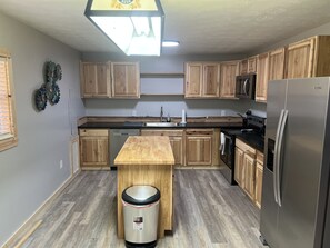 Fridge, microwave, oven, stovetop - Rustic K&M Retreat: Fire Pit, Trail Access (LaFollette)