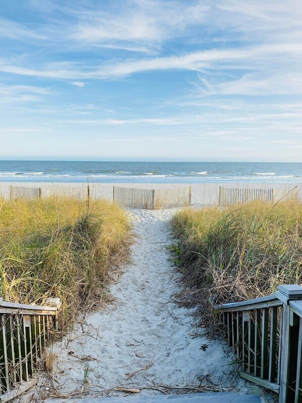 On the beach - Sand Dunes Villas, stay on the beach side (Myrtle Beach)