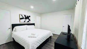 2 bedrooms, WiFi, bed sheets