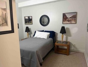 1 bedroom, desk, iron/ironing board, free WiFi