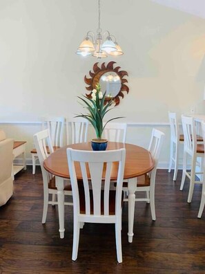 Dining - The perfect location for your vacation! (Myrtle Beach)