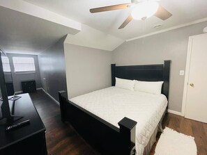 3 chambres, fer et planche à repasser, Wi-Fi, literie fournie