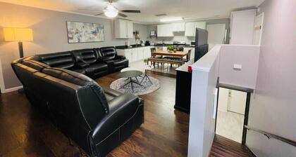 #5 Awesome 3 bedroom condo minutes from the beach