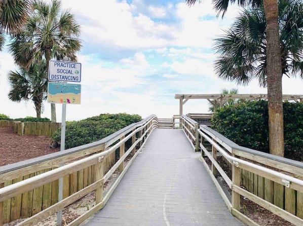 Property grounds - Blue Water Resort #9, sea, sun, beach, repeat (Myrtle Beach)