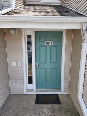 Exterior detail - #F Lovely condo in Surfside Beach (Myrtle Beach)