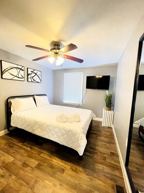 2 Schlafzimmer, Bügeleisen/Bügelbrett, WLAN, Bettwäsche