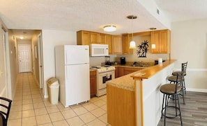 Fridge, microwave, oven, stovetop - #C Beautiful condo at the Surfside area #C (Myrtle Beach)