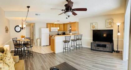 #C Beautiful condo at the Surfside area #C