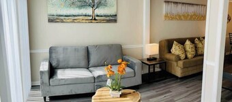 #C Beautiful condo at the Surfside area #C