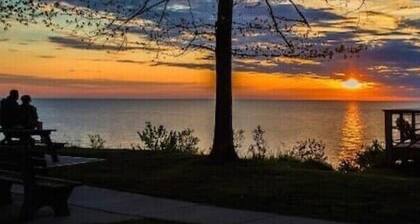 Residential Apartment w/Drumkit