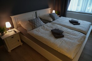 Basic-Zweibettzimmer, Nichtraucher | Kostenloses WLAN, Bettwäsche