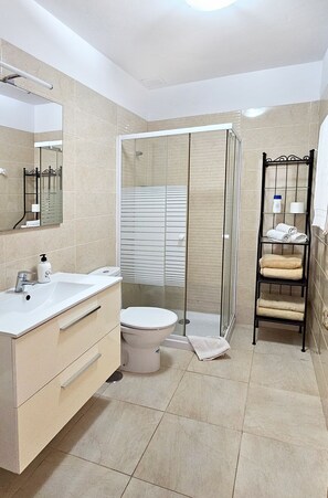 Hair dryer, towels