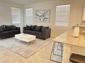 Smart TV -  “Luxurious Home” Near the stadium (Phoenix)
