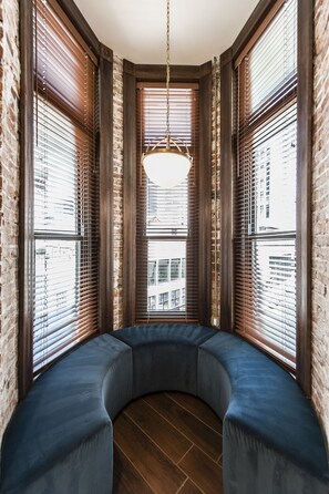 Interior - Welcome to the legendary Southern Turf Building in the heart of downtown Nashville, Tennessee! (Nashville)