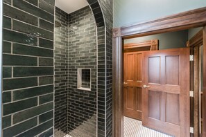 Interior - Welcome to the legendary Southern Turf Building, a historic gem located in downtown Nashville. (Nashville)