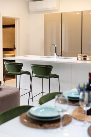 Dining - Duplex Maisonette Sliema w/Jacuzz byArcoCollection (Tas-Sliema)